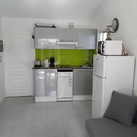 펜션 Tres Beau Bungalow,jardin Tropical, Renovation Ete 2020 *