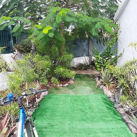 Tres Beau Bungalow,jardin Tropical, Renovation Ete 2020 Feriehus