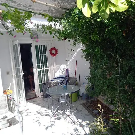 Tres Beau Bungalow,jardin Tropical, Renovation Ete 2020