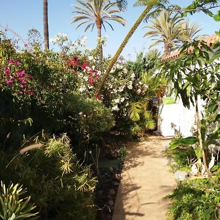 Tres Beau Bungalow,jardin Tropical, Renovation Ete 2020 Prázdninový dům *